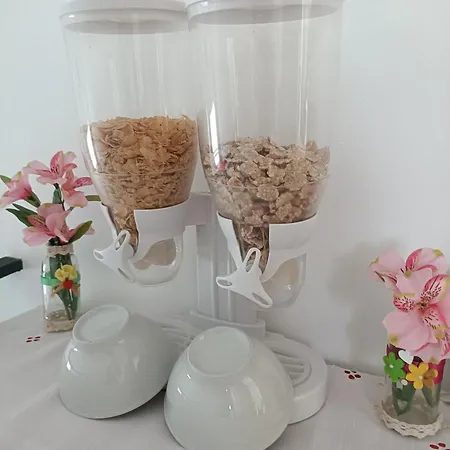 Bed and Breakfast Mirage 4*