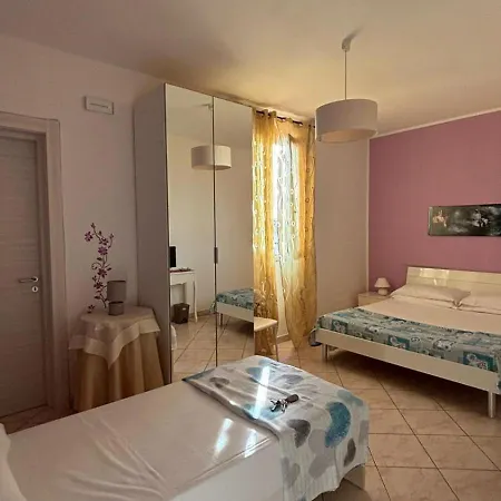 Bed and Breakfast Mirage 4*
